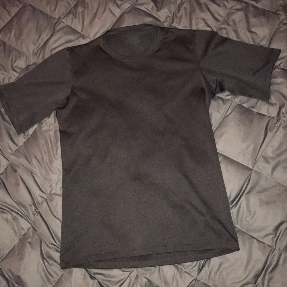 Patagonia men’s fitted workout shirt